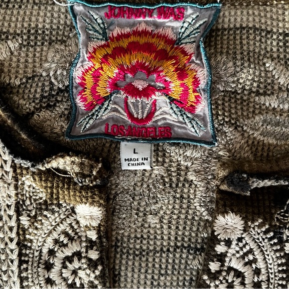 Johnny Was Christina Cotton Camouflage Floral Embroidered Raw Hem Top Size Large - Picture 2 of 13